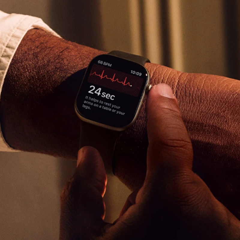 ساعت هوشمند 42 میلی متری اپل مدل Series 11 Aluminum Case با بند سیلیکونی